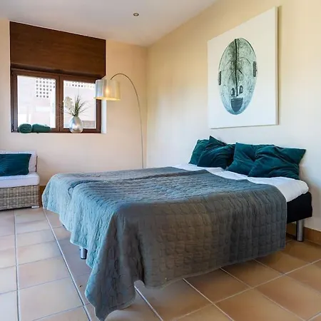 3br Penthouse With Private Pool Estepona
